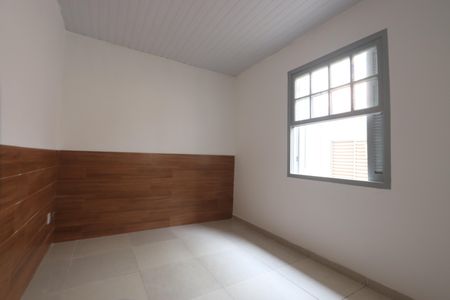 Quarto de casa para alugar com 1 quarto, 27m² em Vila Alpina, São Paulo