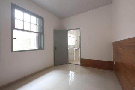 Quarto de casa para alugar com 1 quarto, 27m² em Vila Alpina, São Paulo