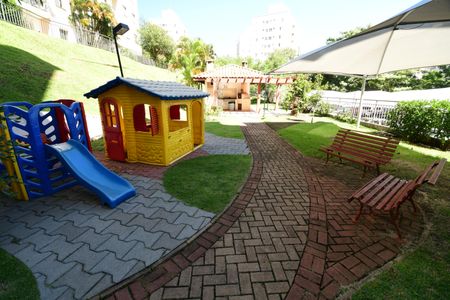 Apartamento para alugar com 55m², 2 quartos e 1 vagaÁrea comum - Playground