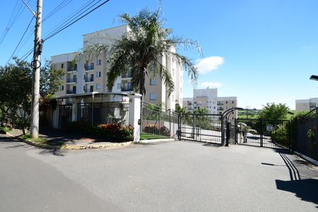 Apartamento para alugar com 55m², 2 quartos e 1 vagaFachada e portaria