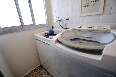 Apartamento para alugar com 55m², 2 quartos e 1 vagaÁrea de Serviço