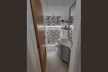 Apartamento à venda com 101m², 3 quartos e 2 vagasBanheiro