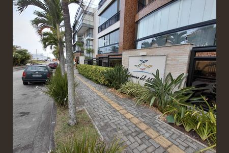 Apartamento à venda com 101m², 3 quartos e 2 vagasFachada