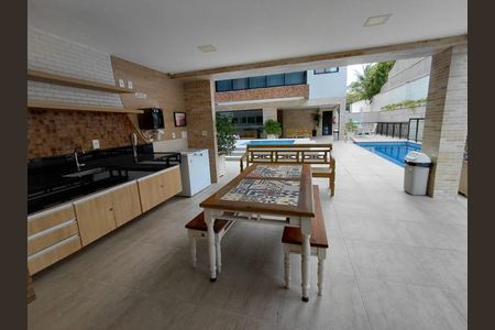 Apartamento à venda com 101m², 3 quartos e 2 vagasÁrea externa