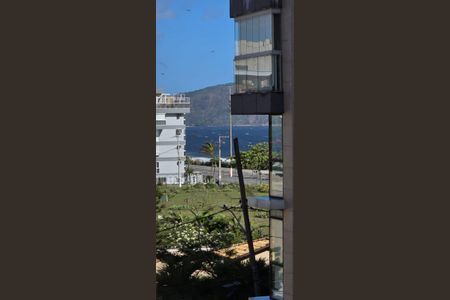 Apartamento à venda com 101m², 3 quartos e 2 vagasVaranda