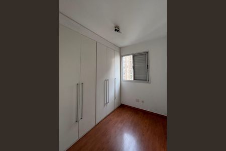 Apartamento à venda com 57m², 2 quartos e 1 vagaQuarto 2