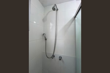 Apartamento à venda com 57m², 2 quartos e 1 vagaDetalhe do Banheiro da Suite