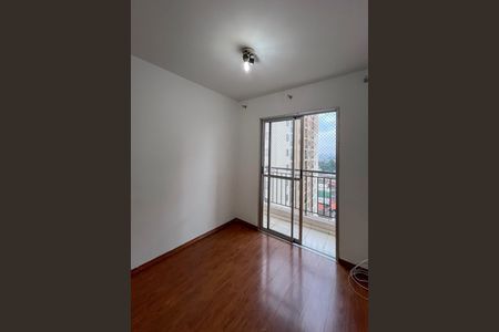 Sala de apartamento à venda com 2 quartos, 57m² em Vila Liviero, São Paulo