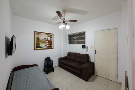 Sala de apartamento para alugar com 1 quarto, 38m² em Aviação, Praia Grande