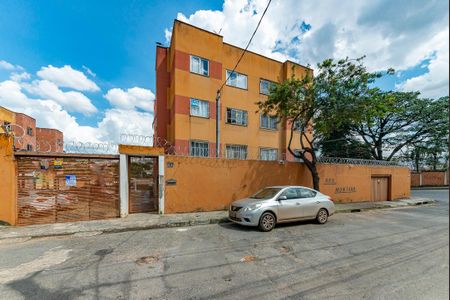 Apartamento para alugar com 60m², 2 quartos e 1 vagaFachada