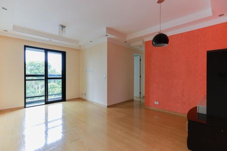 Sala de apartamento à venda com 3 quartos, 70m² em Vila Carbone, São Paulo