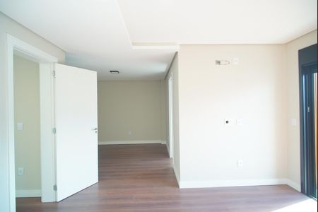 Casa de condomínio à venda com 224m², 3 quartos e 3 vagasSuíte 1