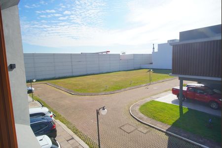 Casa de condomínio à venda com 224m², 3 quartos e 3 vagasVaranda - Vista