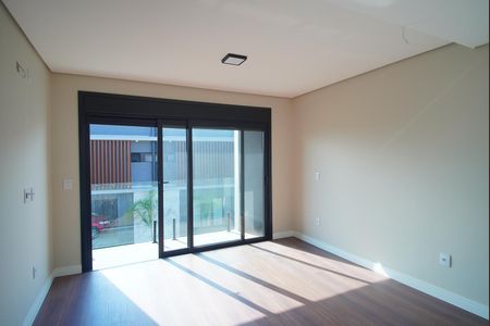 Casa de condomínio à venda com 224m², 3 quartos e 3 vagasSuíte 1