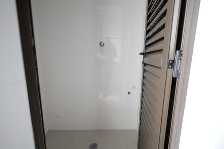 Apartamento à venda com 117m², 3 quartos e 2 vagas Apartamento à venda com 117m², 3 quartos e 2 vagasBanheiro 1