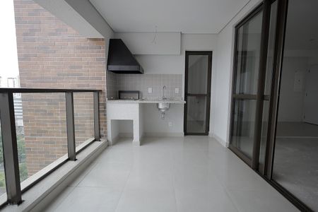 Apartamento à venda com 117m², 3 quartos e 2 vagas Apartamento à venda com 117m², 3 quartos e 2 vagasSacada