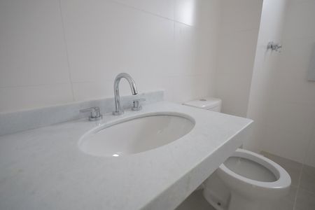 Apartamento à venda com 117m², 3 quartos e 2 vagas Apartamento à venda com 117m², 3 quartos e 2 vagasBanheiro Suíte 1