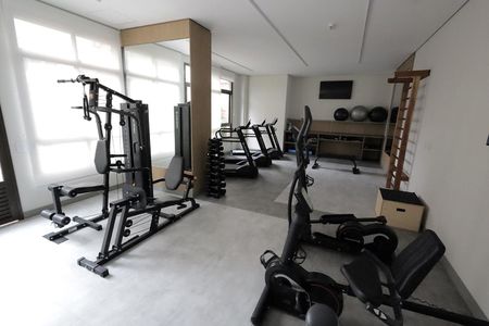 Apartamento à venda com 117m², 3 quartos e 2 vagas Apartamento à venda com 117m², 3 quartos e 2 vagasÁrea comum - Academia