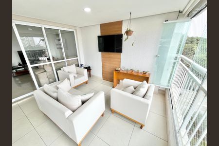 Apartamento à venda com 120m², 3 quartos e 2 vagas Apartamento à venda com 120m², 3 quartos e 2 vagasVaranda da Sala