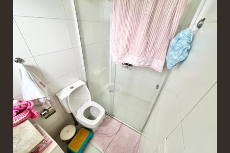 Apartamento à venda com 120m², 3 quartos e 2 vagas Apartamento à venda com 120m², 3 quartos e 2 vagasBanheiro da Suíte 2