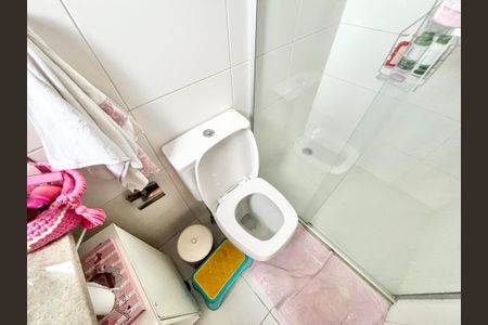 Apartamento à venda com 120m², 3 quartos e 2 vagas Apartamento à venda com 120m², 3 quartos e 2 vagasBanheiro da Suíte 2