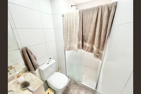 Apartamento à venda com 120m², 3 quartos e 2 vagas Apartamento à venda com 120m², 3 quartos e 2 vagasBanheiro da Suíte 1