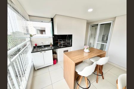 Apartamento à venda com 120m², 3 quartos e 2 vagas Apartamento à venda com 120m², 3 quartos e 2 vagasVaranda da Sala