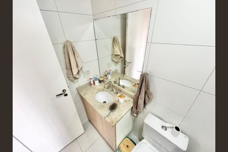 Apartamento à venda com 120m², 3 quartos e 2 vagas Apartamento à venda com 120m², 3 quartos e 2 vagasBanheiro da Suíte 1