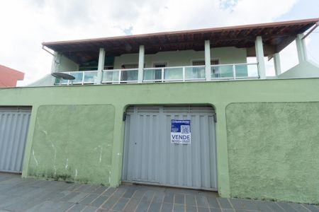 Casa à venda com 500m², 6 quartos e 3 vagasPlaquinha 06/03/26 RMGS-171