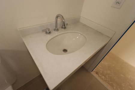 Apartamento à venda com 117m², 3 quartos e 2 vagasBanheiro da Suíte 1- Pia