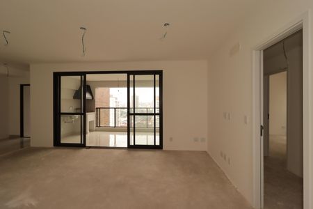 Sala de apartamento à venda com 3 quartos, 117m² em Vila Assunção, Santo André