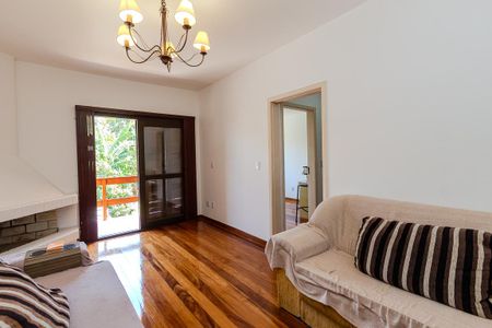Sala de casa à venda com 4 quartos, 251m² em Tristeza, Porto Alegre