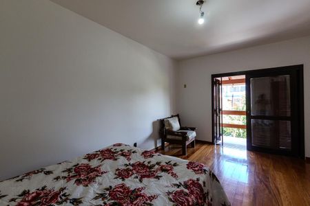 Casa à venda com 251m², 4 quartos e 2 vagas Casa à venda com 251m², 4 quartos e 2 vagasQuarto 2