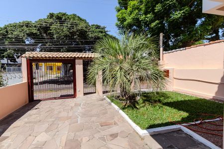 Casa à venda com 251m², 4 quartos e 2 vagas Casa à venda com 251m², 4 quartos e 2 vagasQuintal