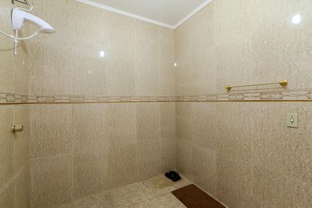 Casa à venda com 251m², 4 quartos e 2 vagas Casa à venda com 251m², 4 quartos e 2 vagasBanheiro Social