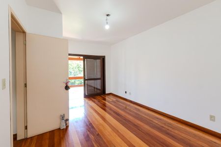 Casa à venda com 251m², 4 quartos e 2 vagas Casa à venda com 251m², 4 quartos e 2 vagasQuarto 3