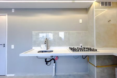 Apartamento para alugar com 34m², 2 quartos e sem vagaCozinha e Área de Serviço