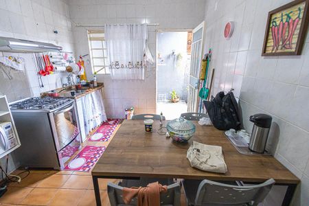 Casa para alugar com 221m², 2 quartos e 3 vagascozinha