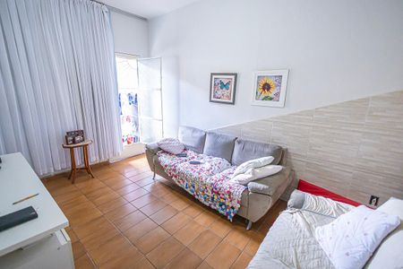 sala de casa para alugar com 2 quartos, 221m² em Candelária, Belo Horizonte