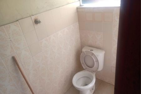 Banheiro de apartamento para alugar com 2 quartos, 85m² em Quintino Bocaiúva, Rio de Janeiro