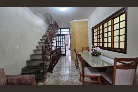 Casa à venda com 235m², 3 quartos e 4 vagasSala de jantar