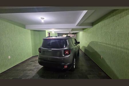 Casa à venda com 235m², 3 quartos e 4 vagasGaragem