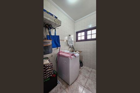 Casa à venda com 235m², 3 quartos e 4 vagasÁrea de serviço