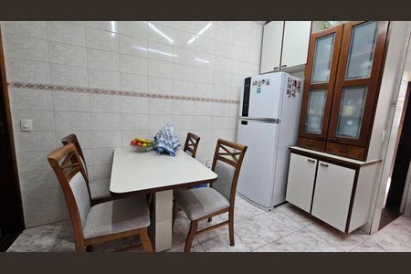 Casa à venda com 235m², 3 quartos e 4 vagasCozinha