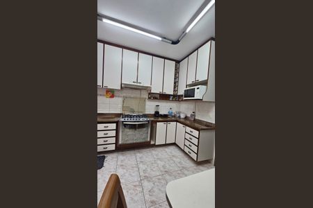 Casa à venda com 235m², 3 quartos e 4 vagasCozinha