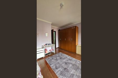 Casa à venda com 235m², 3 quartos e 4 vagasQuarto