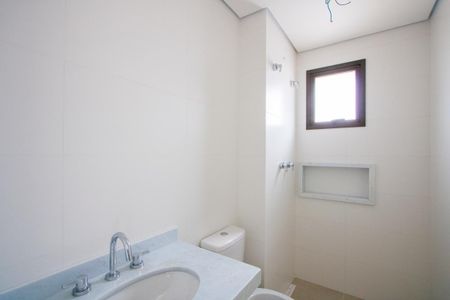 Apartamento à venda com 117m², 3 quartos e 2 vagas Apartamento à venda com 117m², 3 quartos e 2 vagasBanheiro do quarto 2