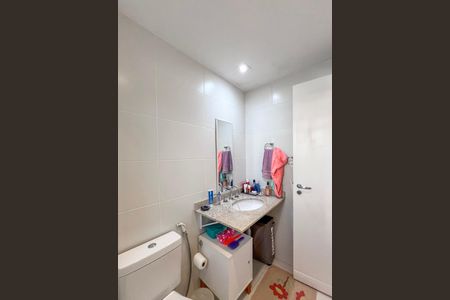 Apartamento à venda com 134m², 3 quartos e 2 vagasBanheiro da Suíte 2