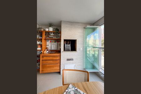 Apartamento à venda com 134m², 3 quartos e 2 vagasChurrasqueira