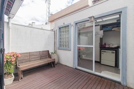 Casa à venda com 187m², 3 quartos e 2 vagasQuintal